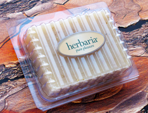 Herbaria Stow 'n Go Soap Dish